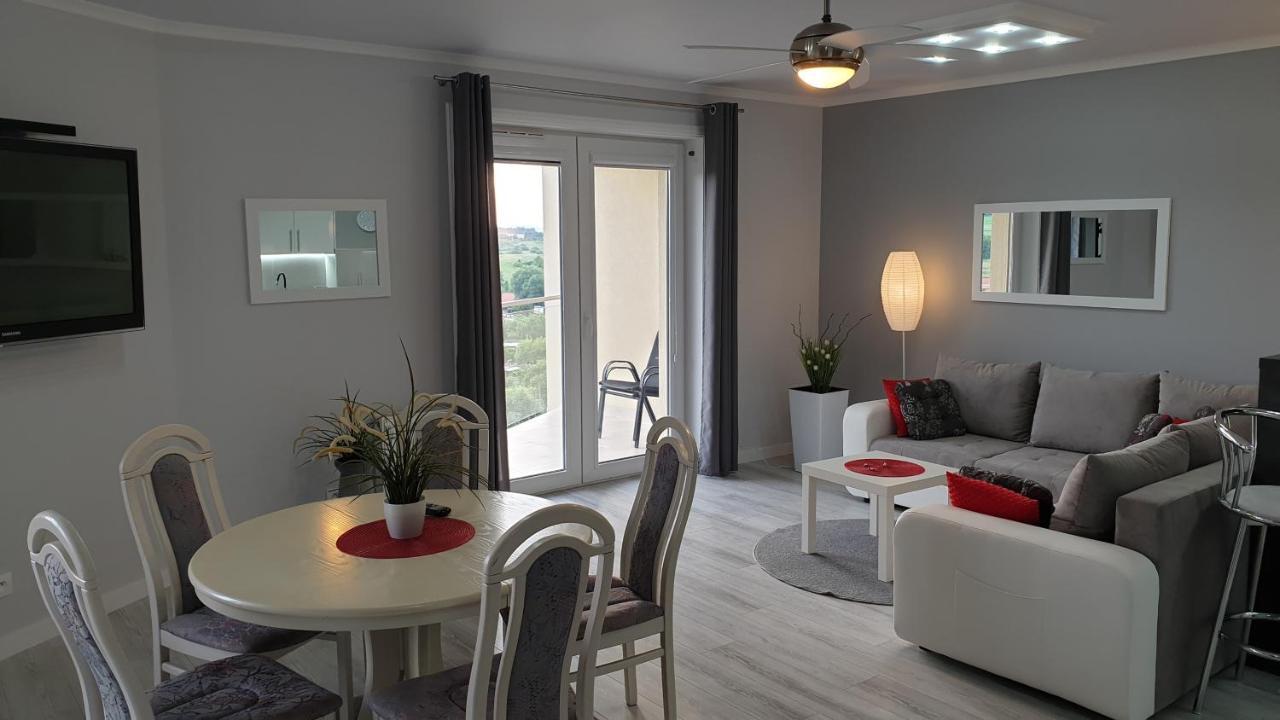 Apartamenty Podzamcze Wałbrzych Exterior foto