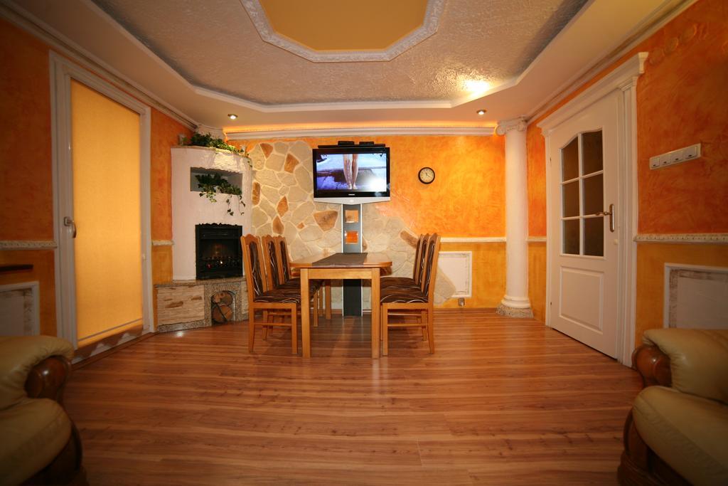 Apartamenty Podzamcze Wałbrzych Cameră foto